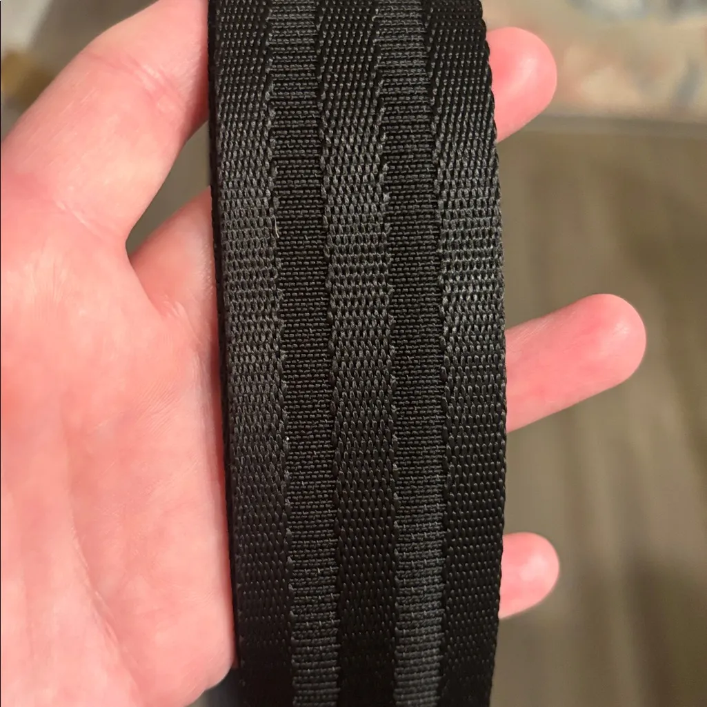 Think Royln Crossbody Bag‎ Gray - Image 4