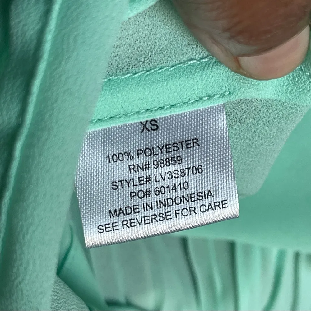 OLIVE & OAK | Seafoam Green Sheer Sleeveless Accordion Pleated Blouse Sz XS - Image 6