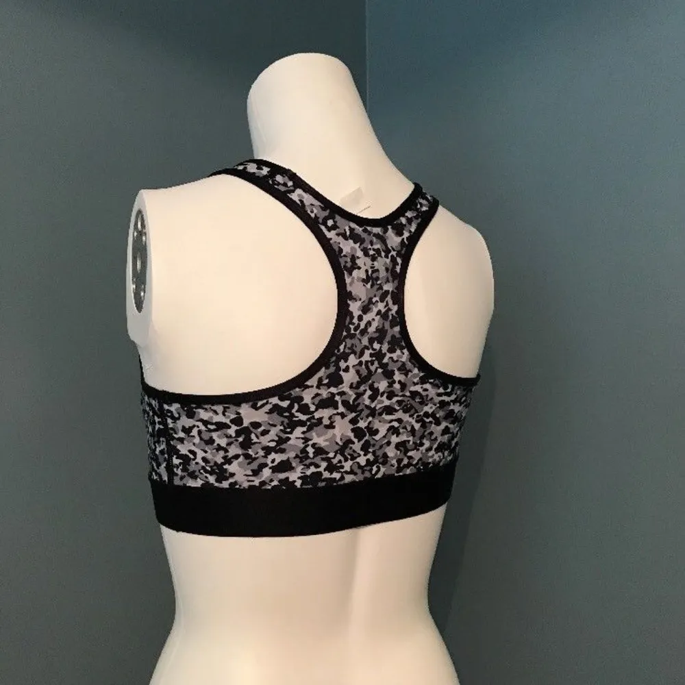 Under Armour Black Camo Racerback Sports Bra Small - Image 3