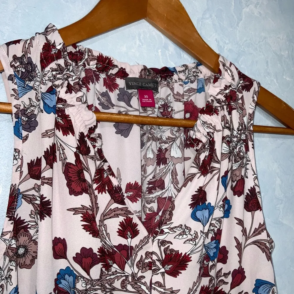 Vince Camuto Floral Sleeveless V-Neck Loose Fit Elastic Ruffle Neckline Top XS - Image 3