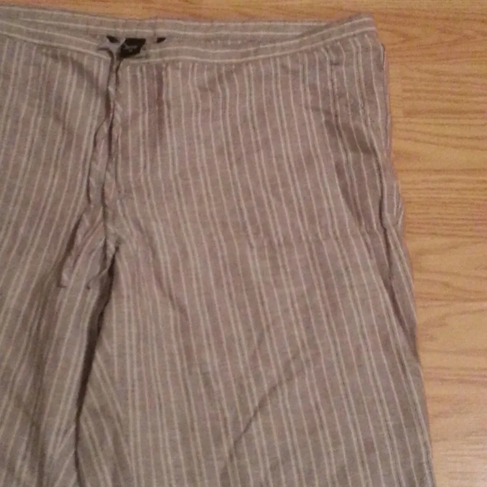 NWOT Victoria’s Secret Beach Linen Pants Size 2 Gray Stripes - Image 4