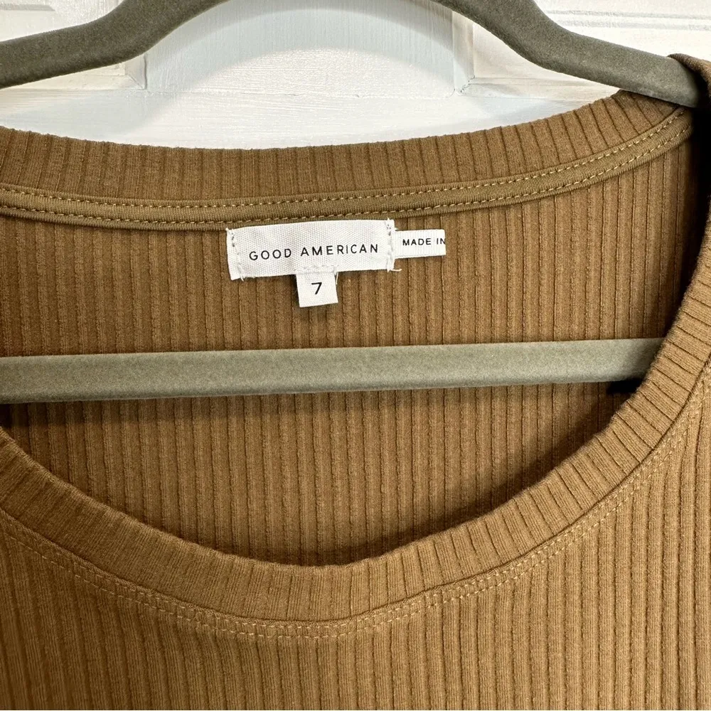 Good American Essential Rib Lettuce Edge Baby Tee in Sephia - Size 7 (4XL) NWOT - Image 3