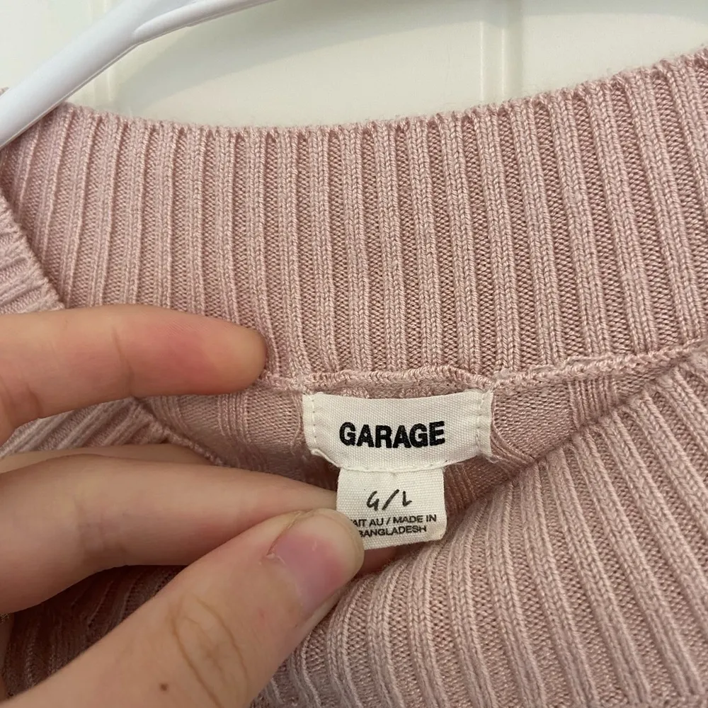 EUC | Garage women’s pale pink‎ cropped sweater — large - Image 3