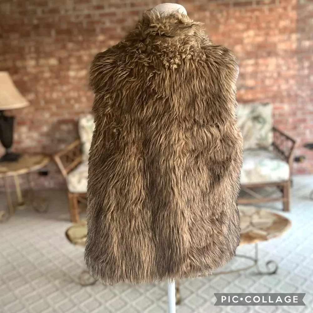 New Directions Faux Fur Vest Brown Open Front L Shaggy Plush Chunky Layering Tan Size L - Image 6