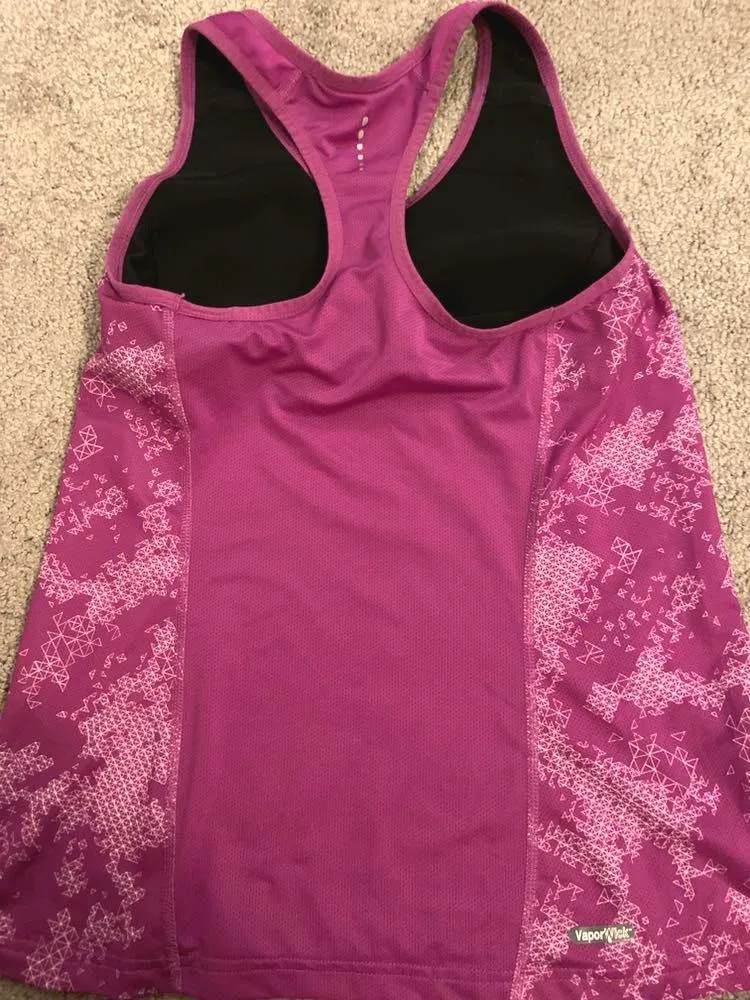 The North Face Workout Top With Padding And Vaporwick Technology - Image 2