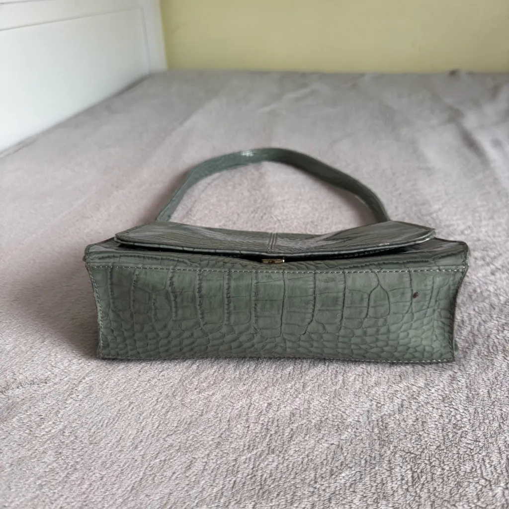Vintage Liz Claiborne y2k Croc shoulder bag in aquamarine - Image 8