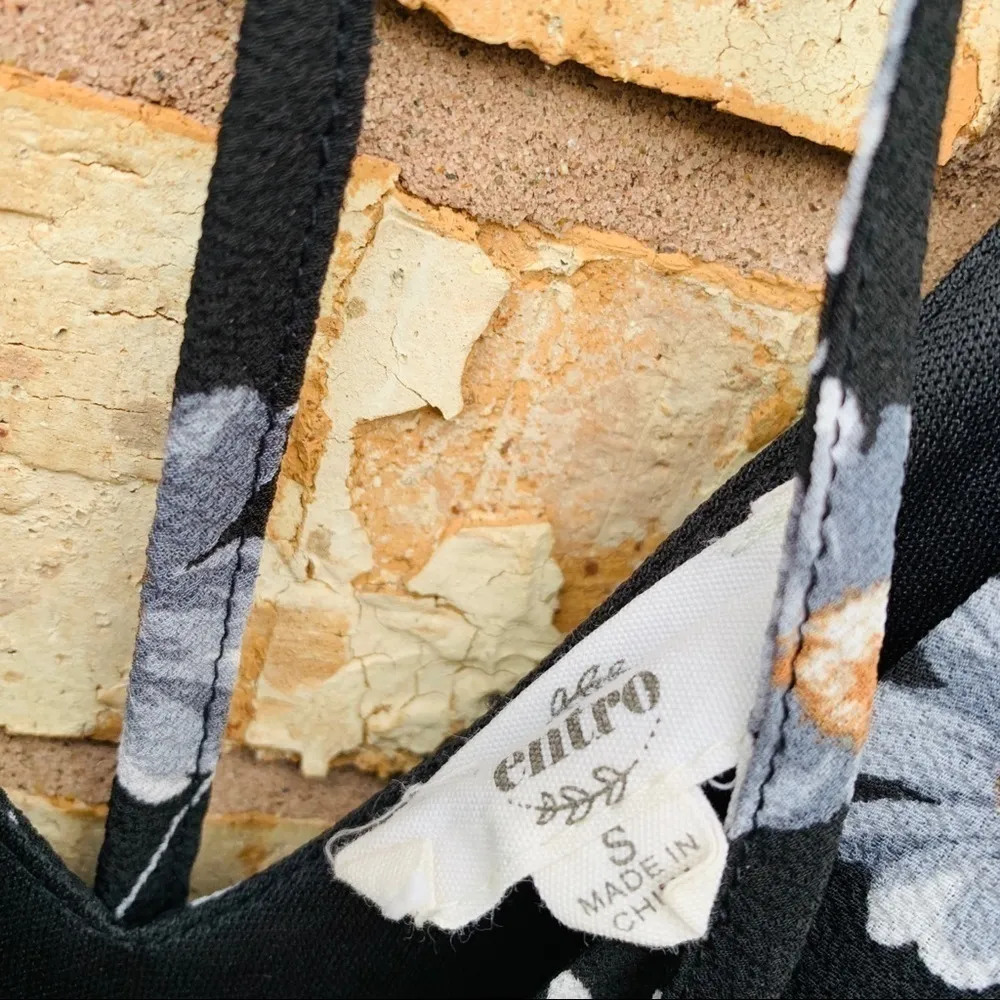 Entro  Black Floral Print Romper - Image 4