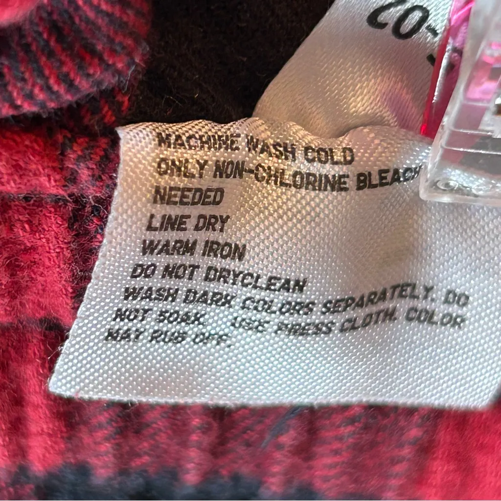 Uniqlo Red and Black Checkered Women’s Joggers size Medium 30-33” waist - Image 3