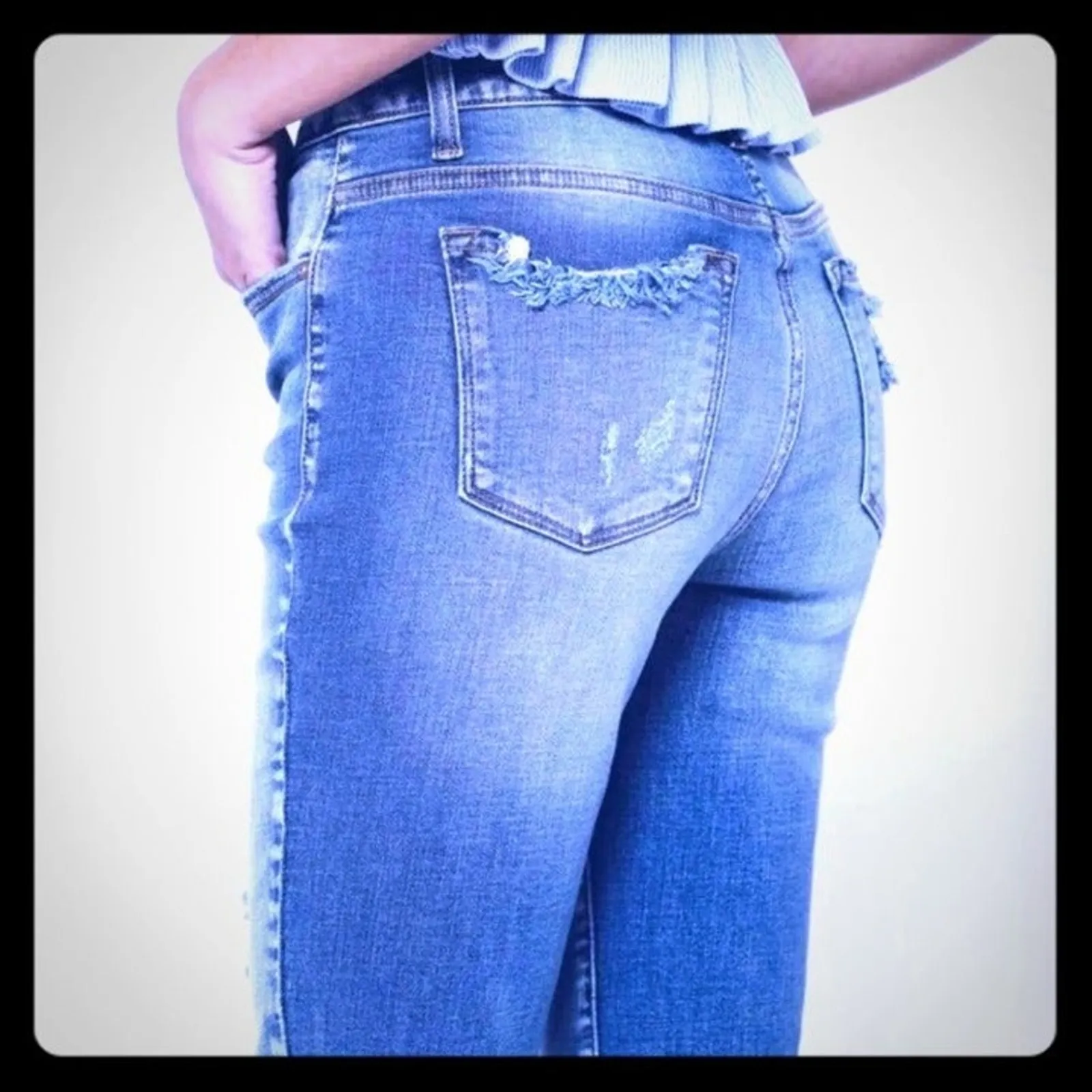 KanCan Benny Womens hi rise straight leg distressed jeans size 27 - Image 2