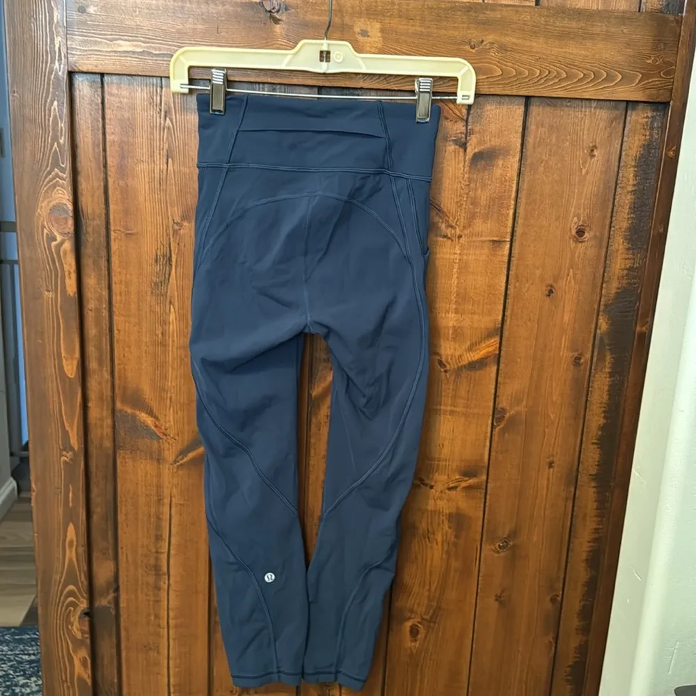Lululemon Time To Sweat Crop *23", Size 2 Night Diver - Image 6