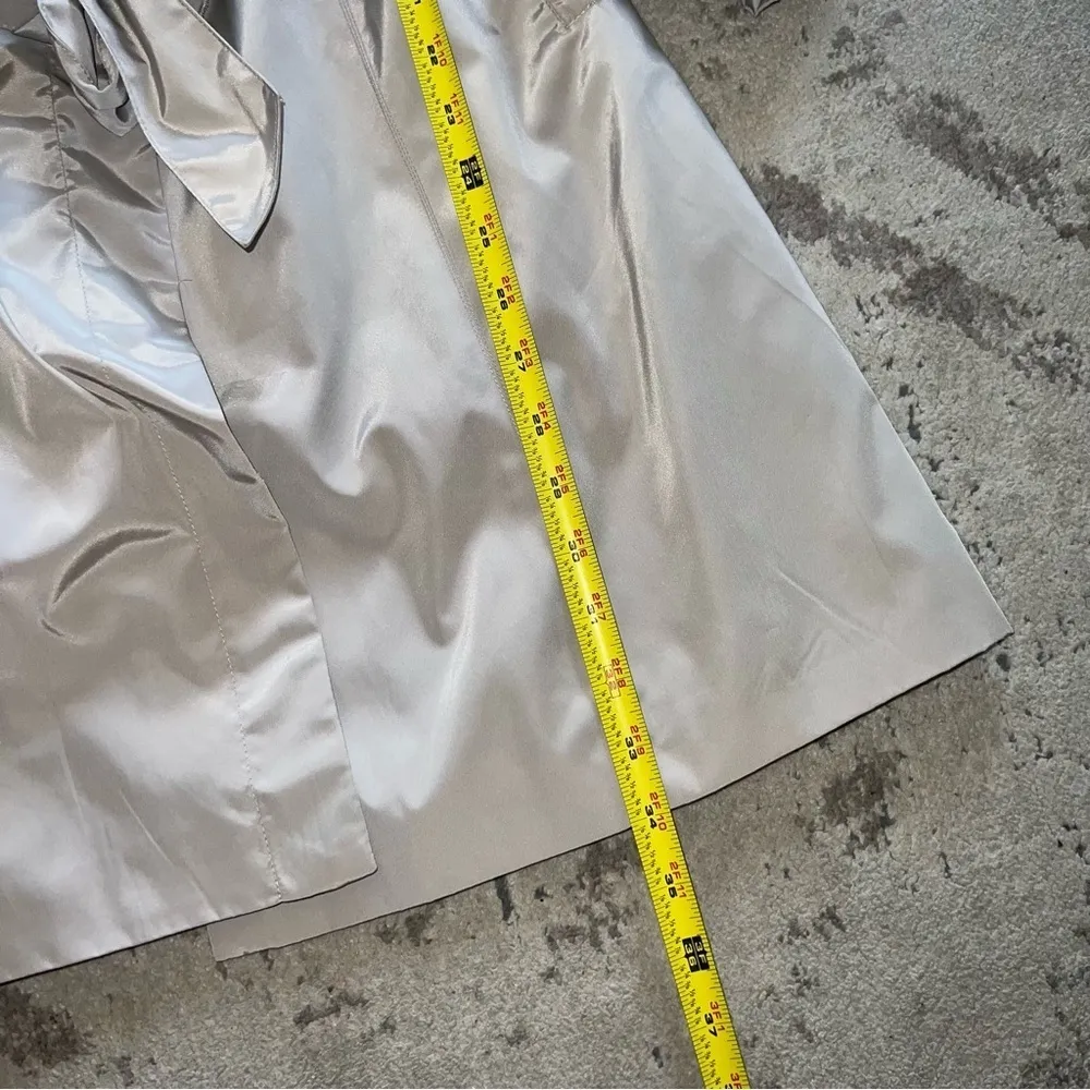 Weatherproof Trench Coat Small - Image 6