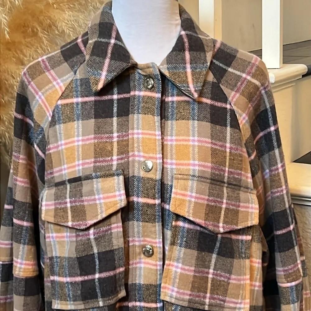 OVERSIZED PLAID SHACKET BUTTON DOWN OVER SHIRT SIZE XS - Image 6