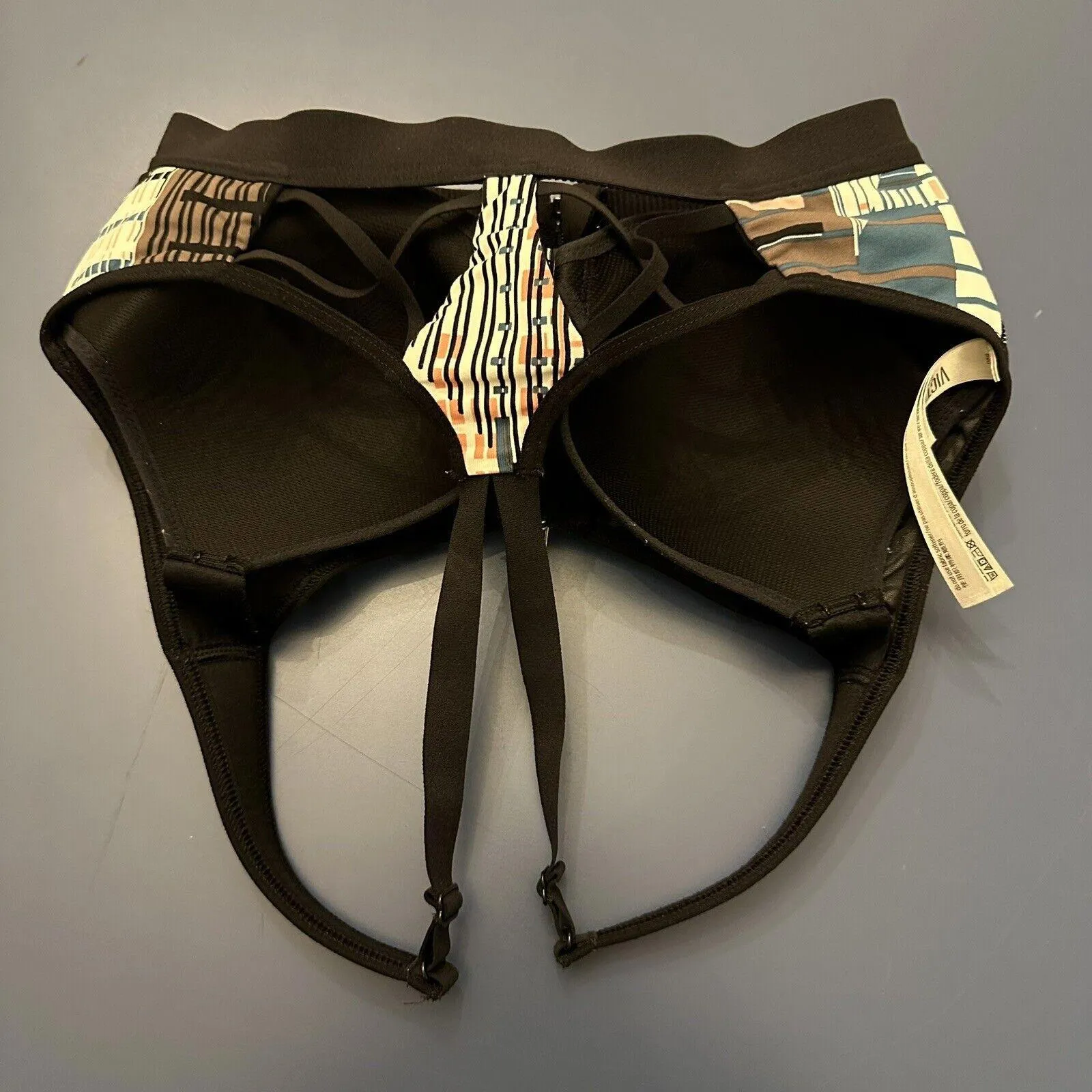 Knockout By Victoria’s Secret VS Sports Bra 32C Black With Pattern Strappy Back - Image 3