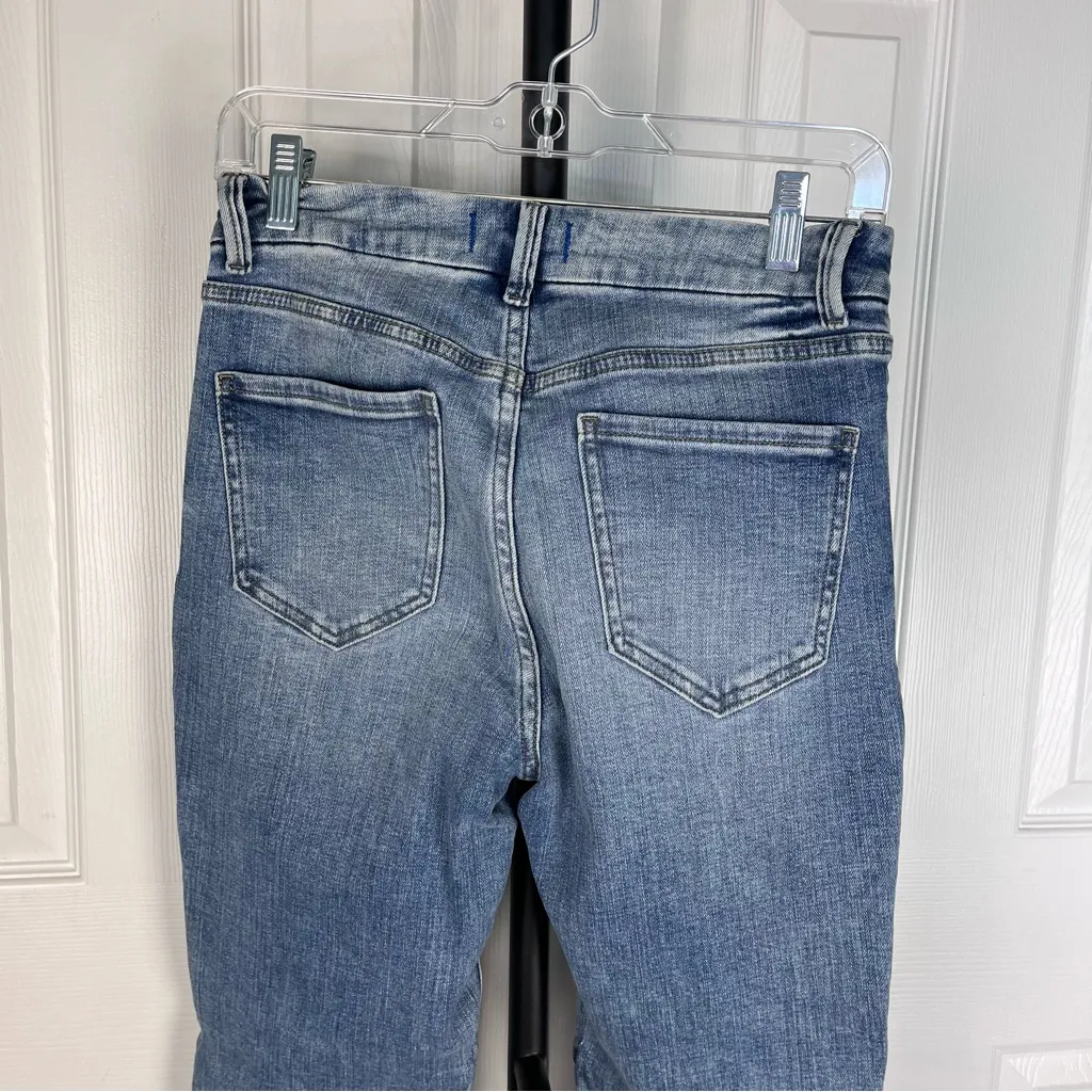 Studio Blue Relaxed Cropped Jeans - Image 7