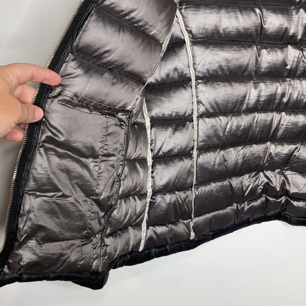 Andrew Marc black puffer coat size medium‎ - Image 5