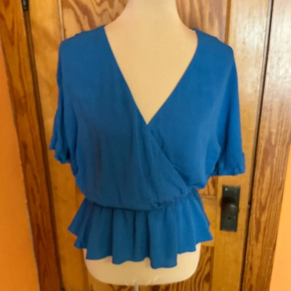 Francescas Collections Mi Ami plunging blue blouse Size L - Image 6