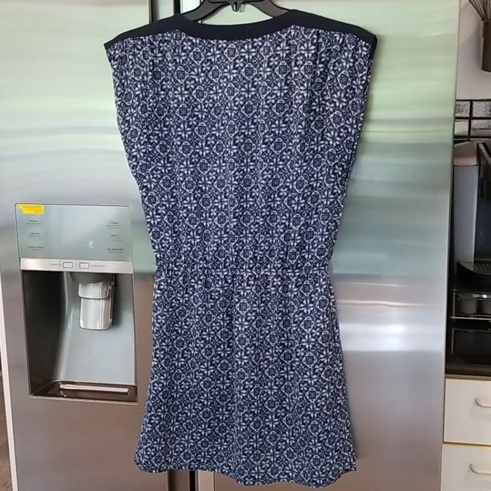 đź’•CUPCAKES and CASHMEREđź’• Rory Printed Short Dress S Small NWT Tile Print - Image 6