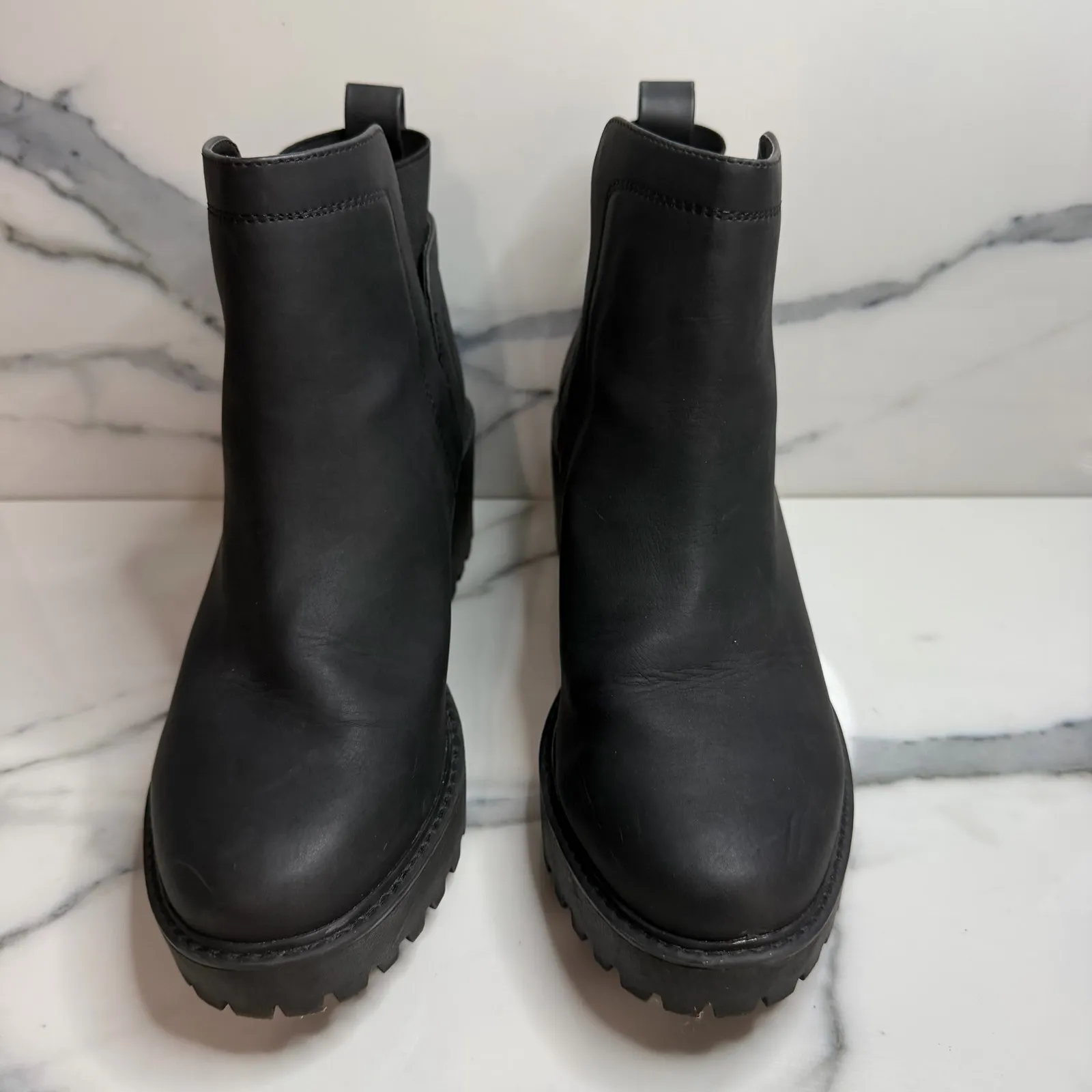 DV Dolce Vita Black Wedge Heel Lug Sole Rielle Chelsea Boots Sz 10 Closet Staple - Image 2