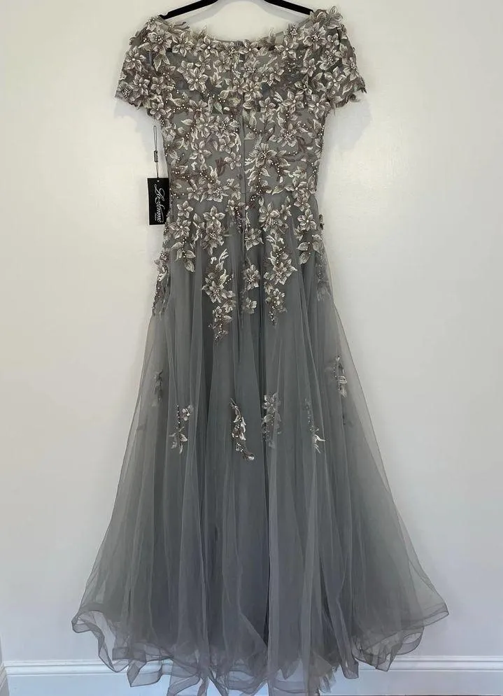 NWT La Femme Floral Embroidered & Beaded Tulle Ballgown Evening Dress Size 4 - Image 9