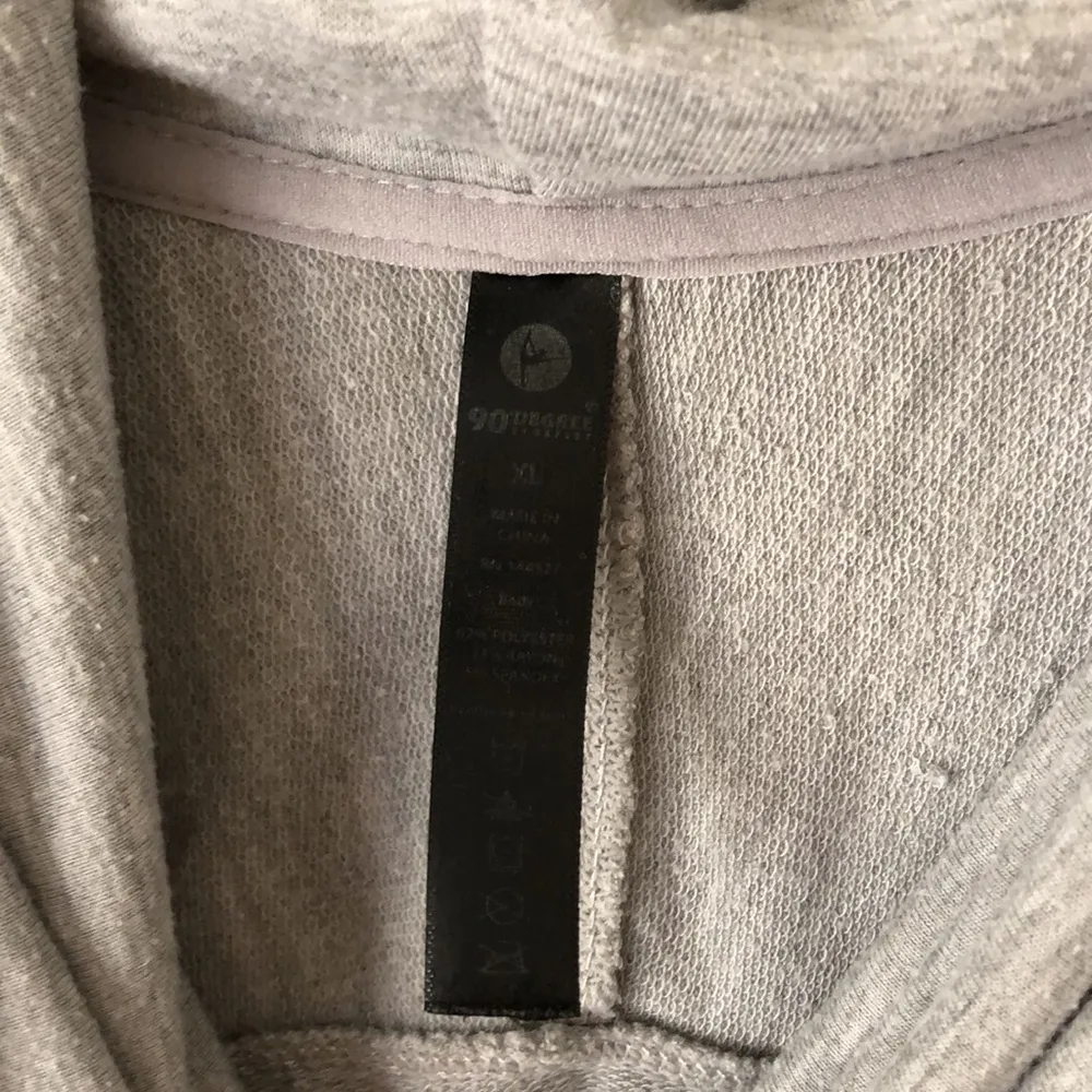 Women’s 90 degrees cowl neck athletic top Cascade asymmetrical long sleeve XL - Image 2