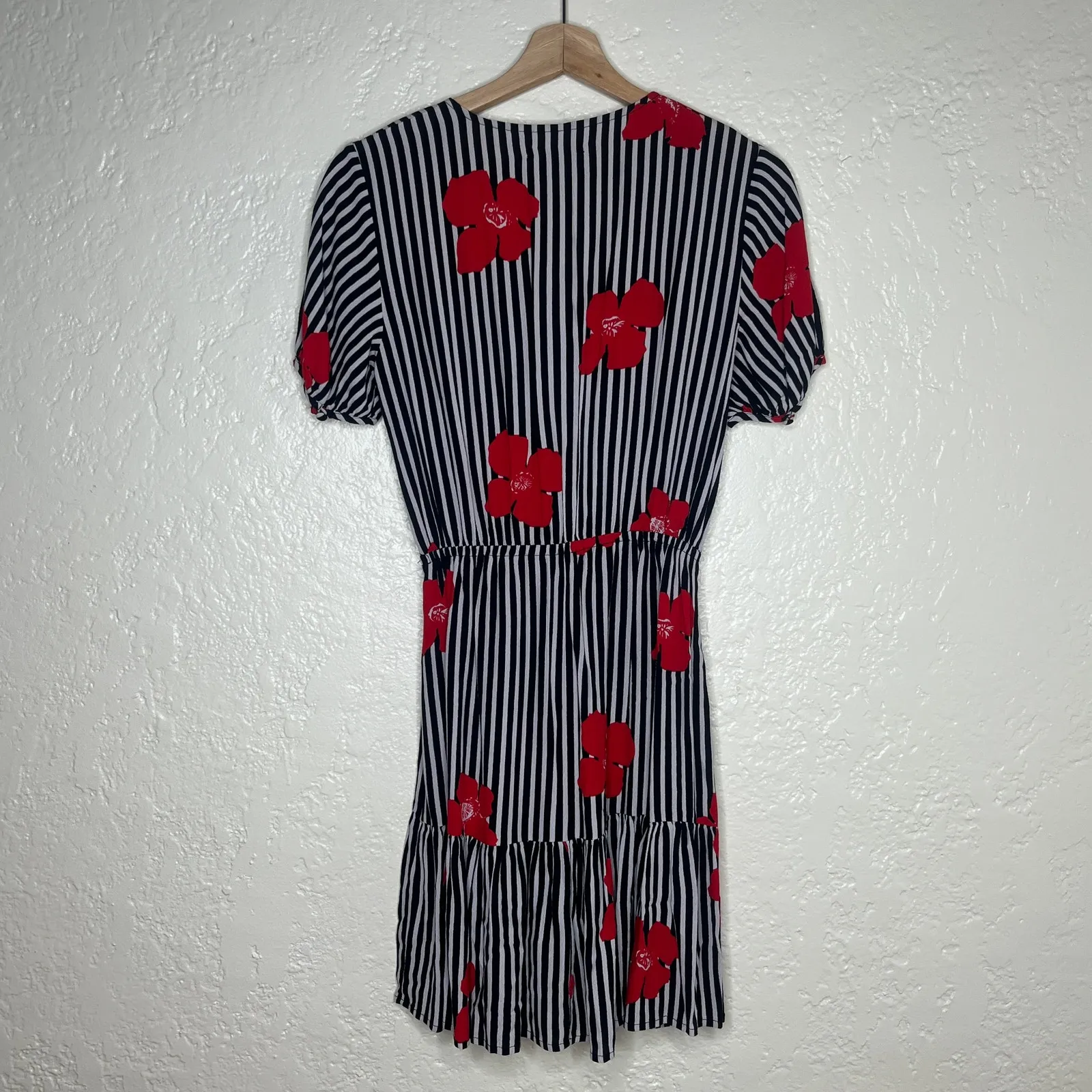 Madewell Women's Ruffle Wrap Mini Dress Candied Orchids Floral Stripe Size 2 - Image 3