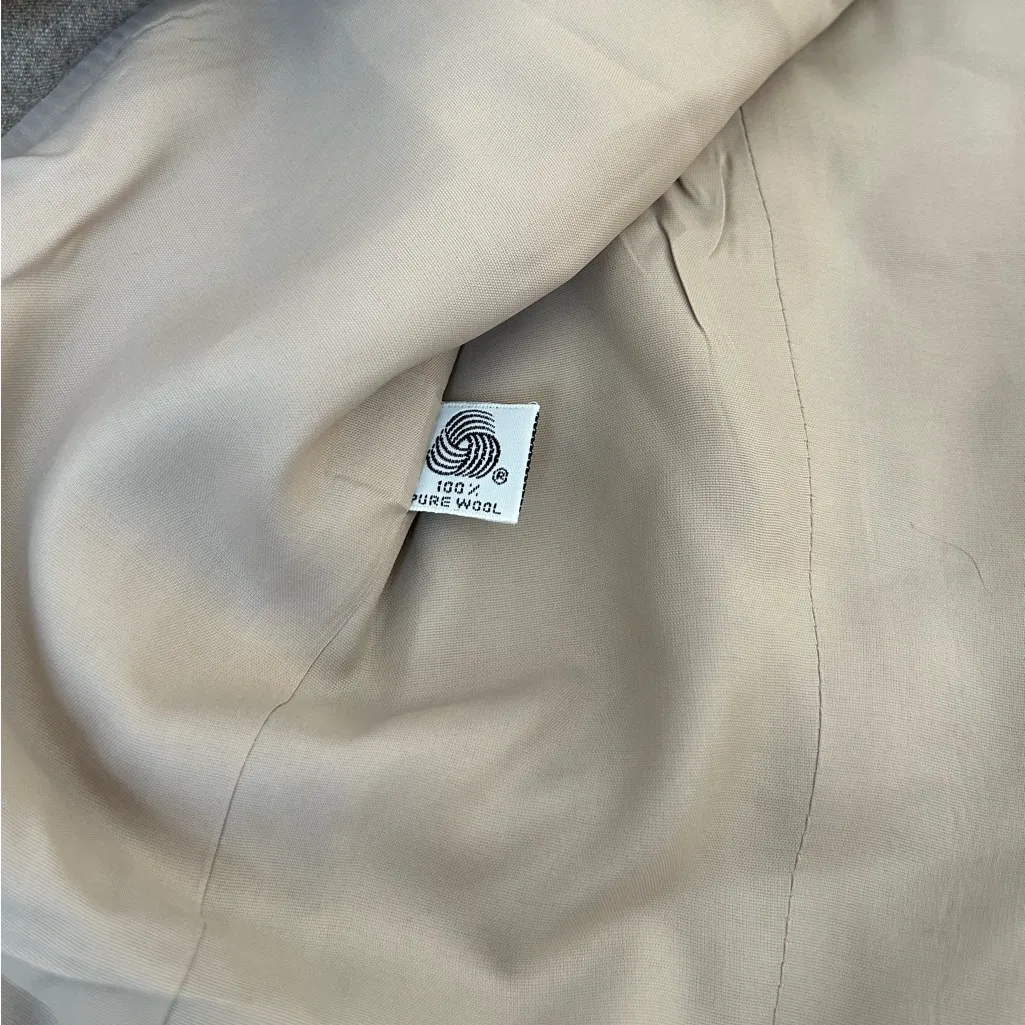 Saville women's 100% wool double breasted suit coat size 4 made in USA tan/brown Tan - Image 4