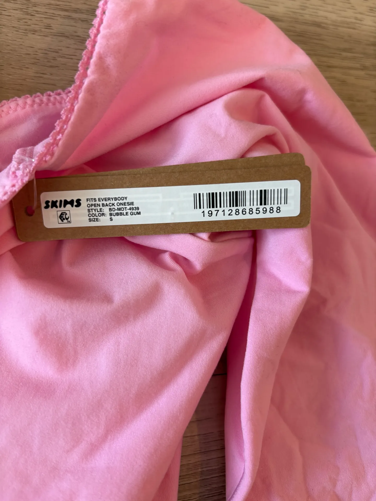 SKIMS Bodysuit - Image 4