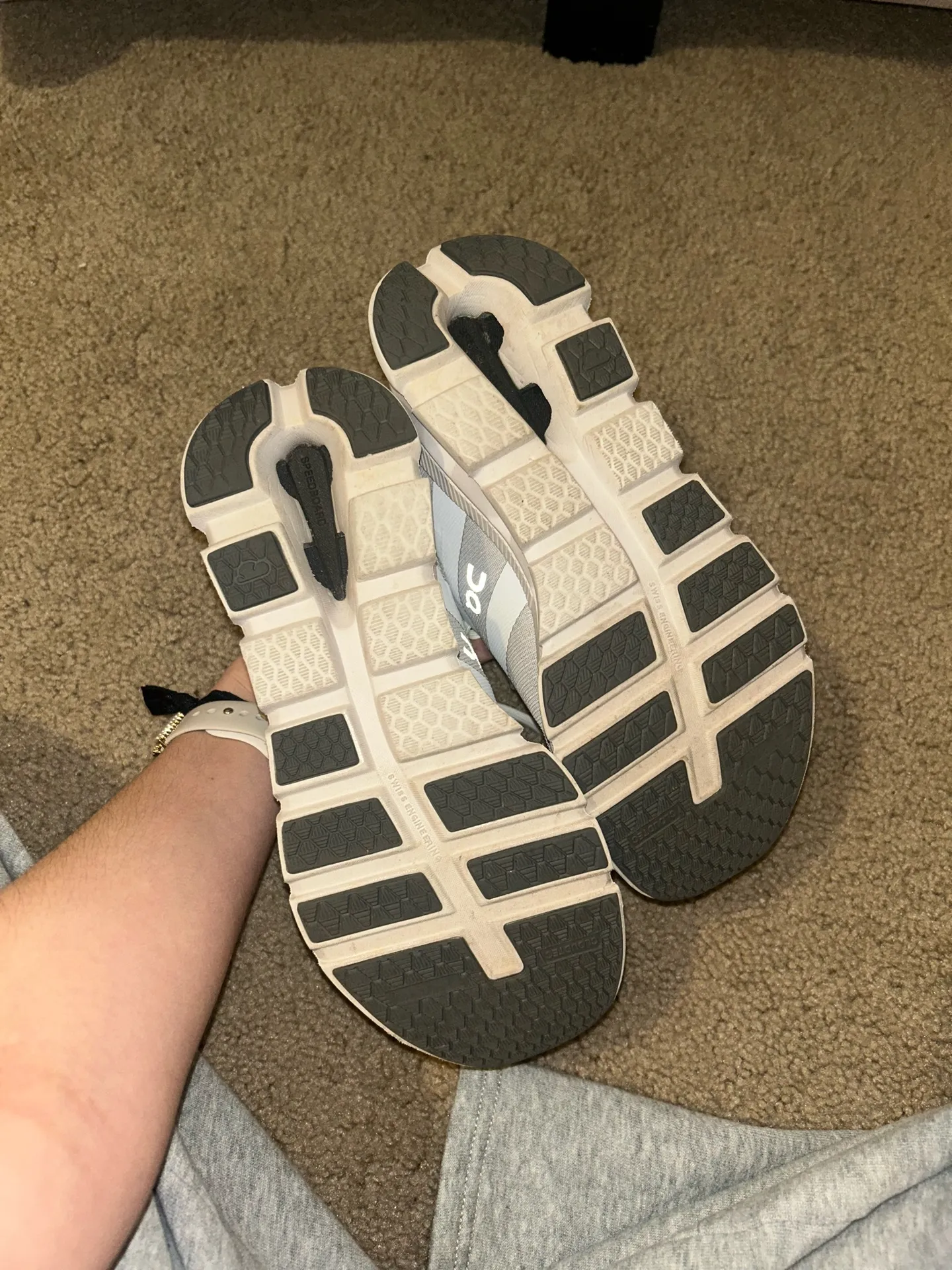 On Cloud Running Shoes Women’s White - Image 4