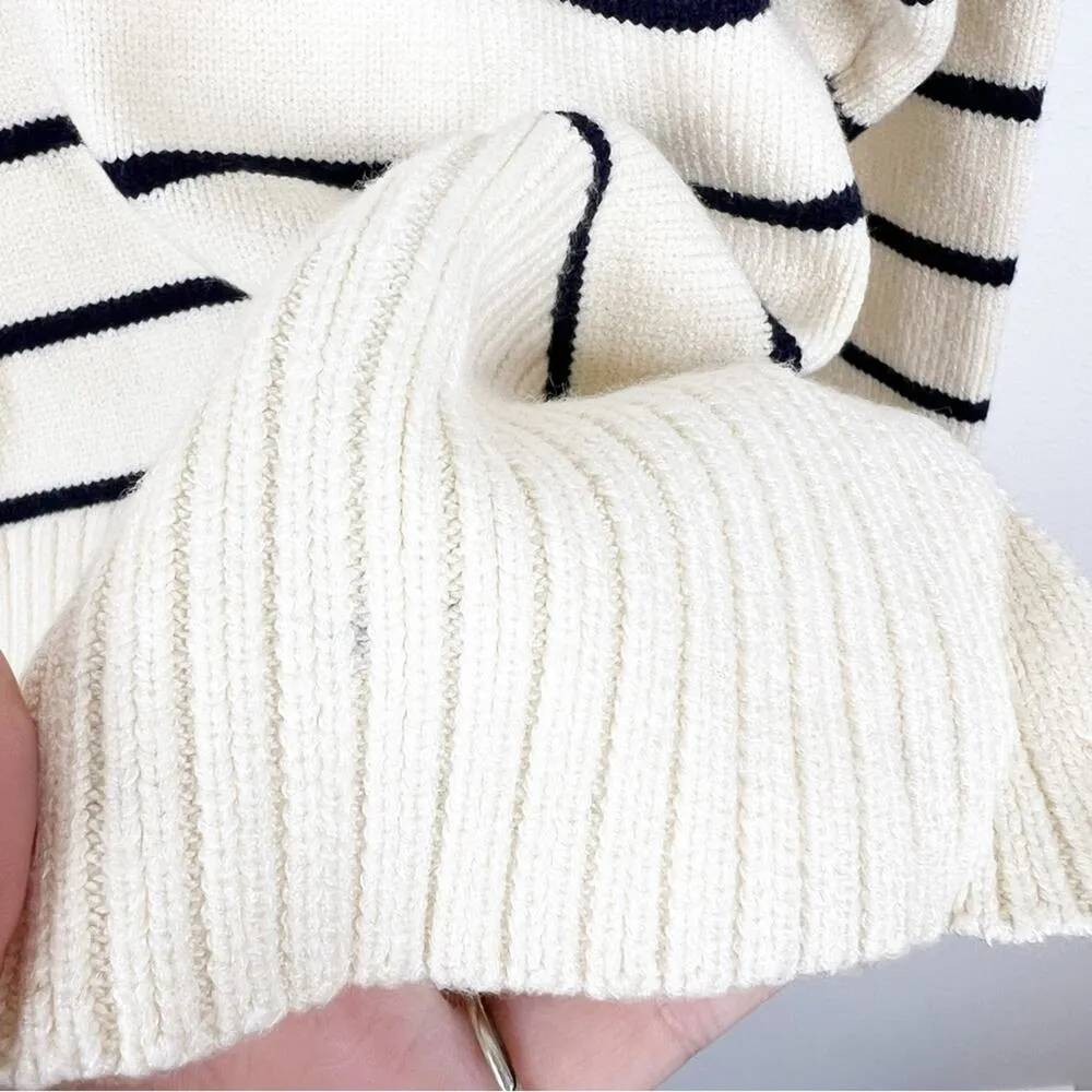 NWT  Striped Crewneck  Pullover Sweater S Cream Blue - Image 5