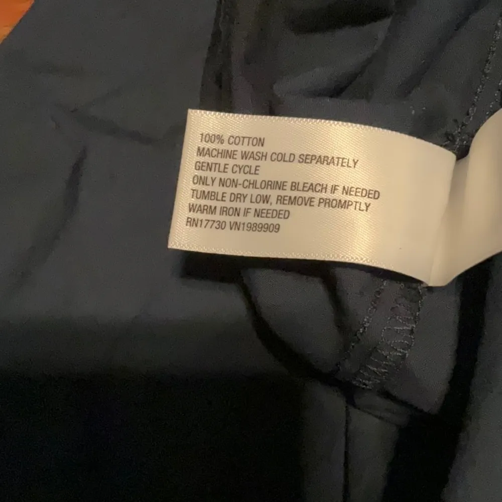 Universal Threads Universal Thread Navy Blue Puff-Sleeve Cotton Blouse Sz. M - Image 5