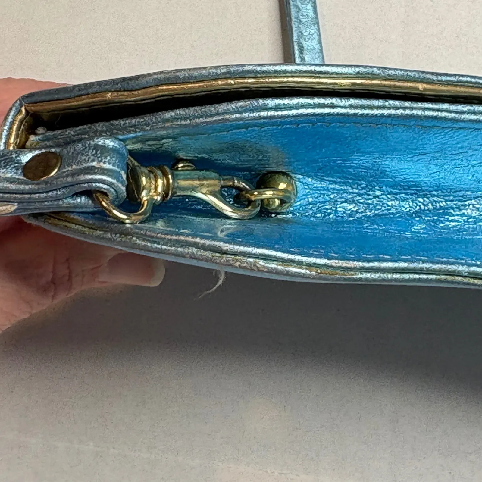 Vintage Blue Paisley Wave Shape Evening Bag Filigree Rhinestone Flower Crossbody - Image 10