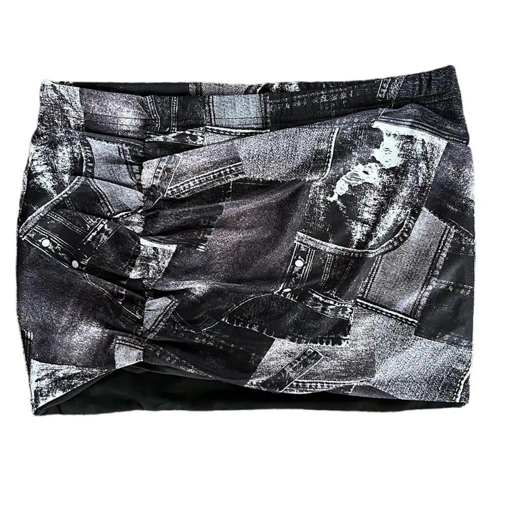 Shein Icon 2 piece skirt set - Image 5