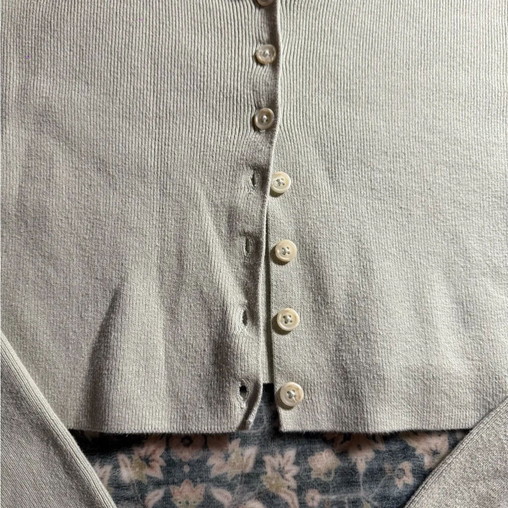 Brandy Melville Light Green Cropped Button Down - Image 2