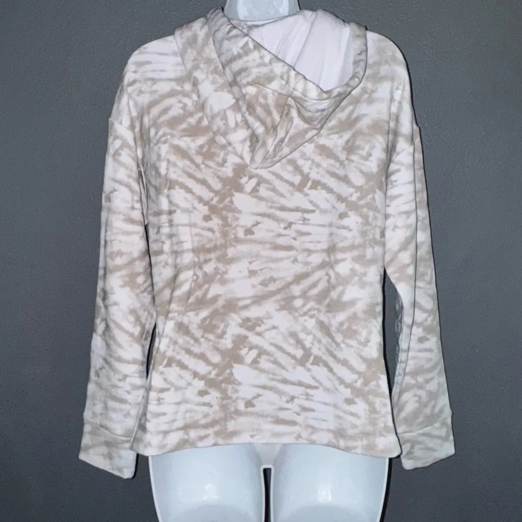 Travis Mathew Women’s Long Sleeve White Cream Tan Hoodie size Small - Image 7