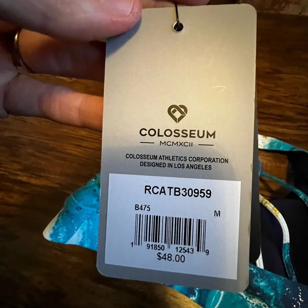 NWT Women's Colosseum Eva Medium-Support Sports Bra - Image 4