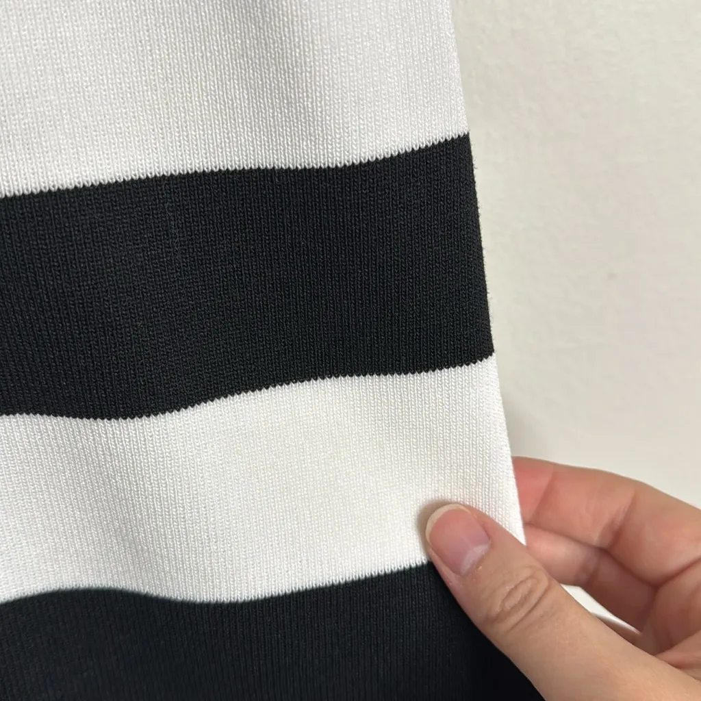 Pretty Garden Black/White Striped Sleeveless Knitted V-neck Dress size S - Image 6