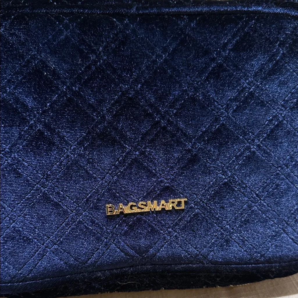 BAGSMART Navy Quilted Women's Jewlery Bag Blue - Image 2