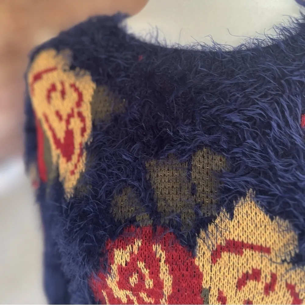 Cotton Emporium Blue Floral Fuzzy Crewneck Sweater S - Image 4