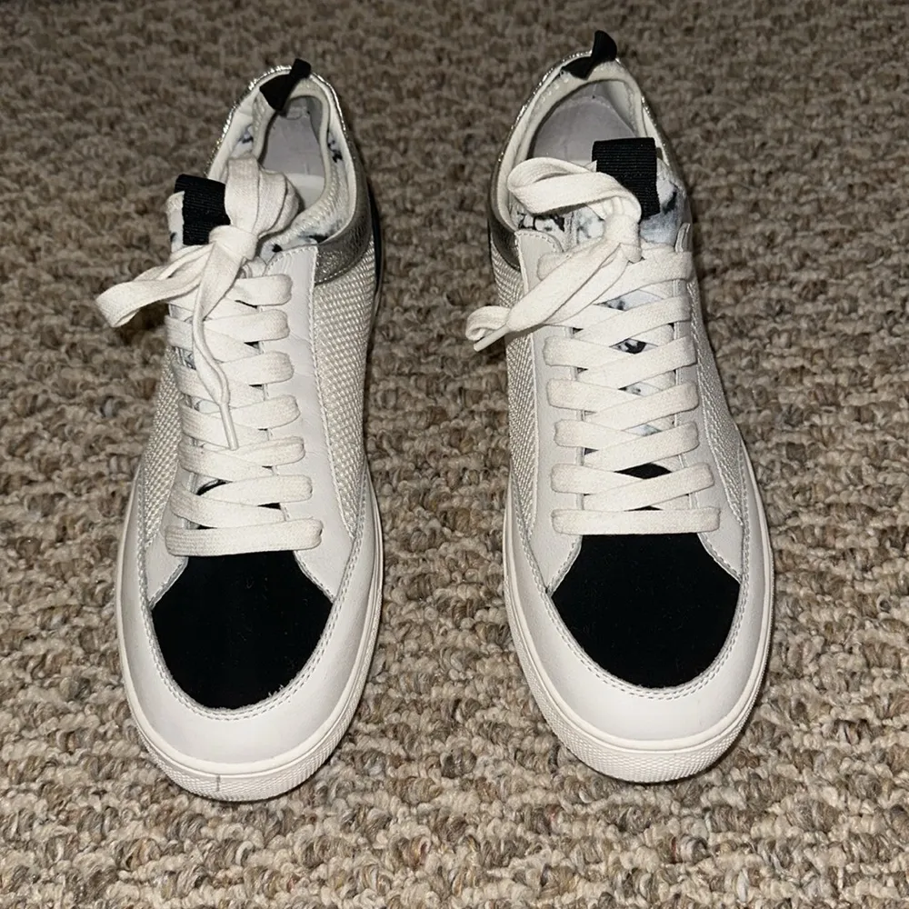 Steve Madden Sneakers - Image 5
