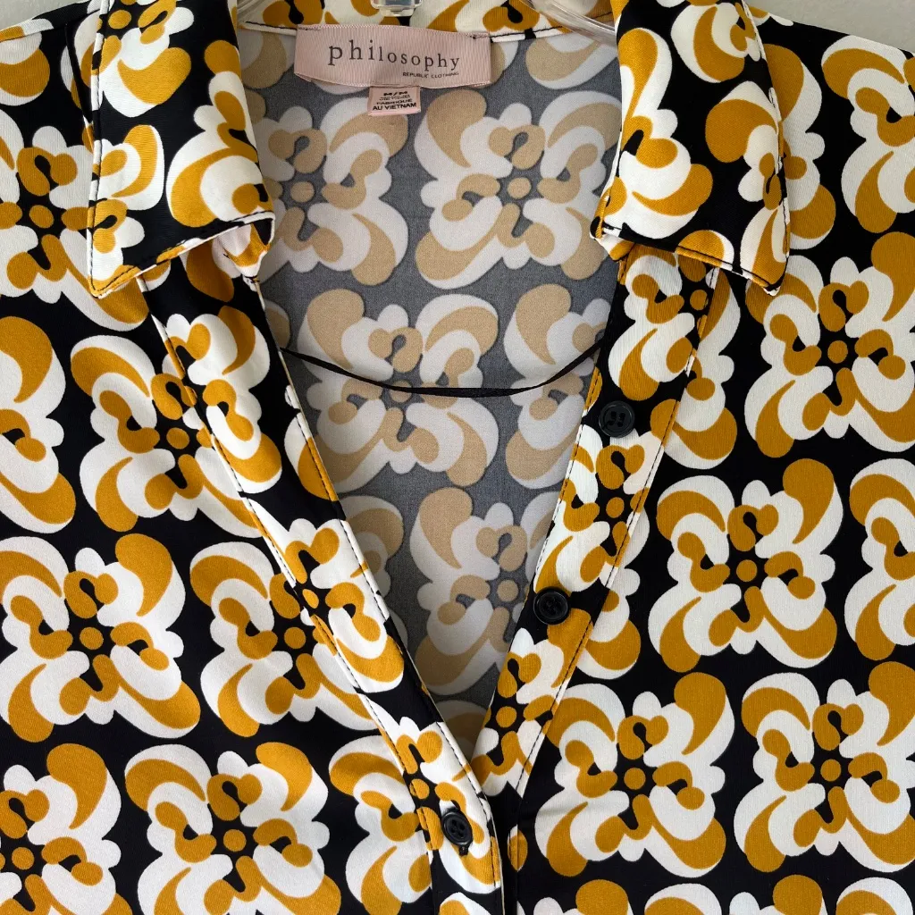 Philosophy Sz M Stretch Button Up Split V Neck Long Sleeves Shirt Blouse Top - Image 4