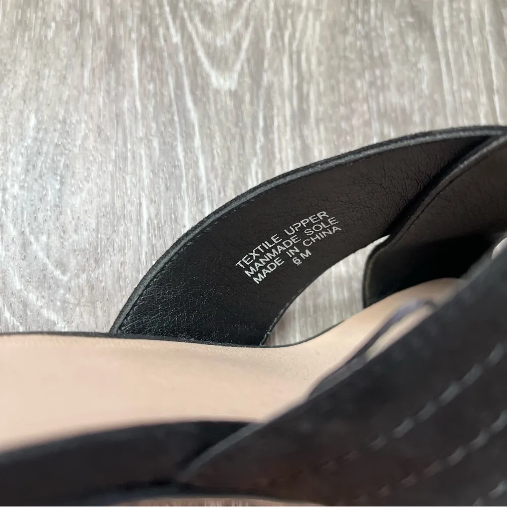 Ann Taylor Factory Black Suede Slip On Block Heel Sandals Heels Size 6 - Image 7