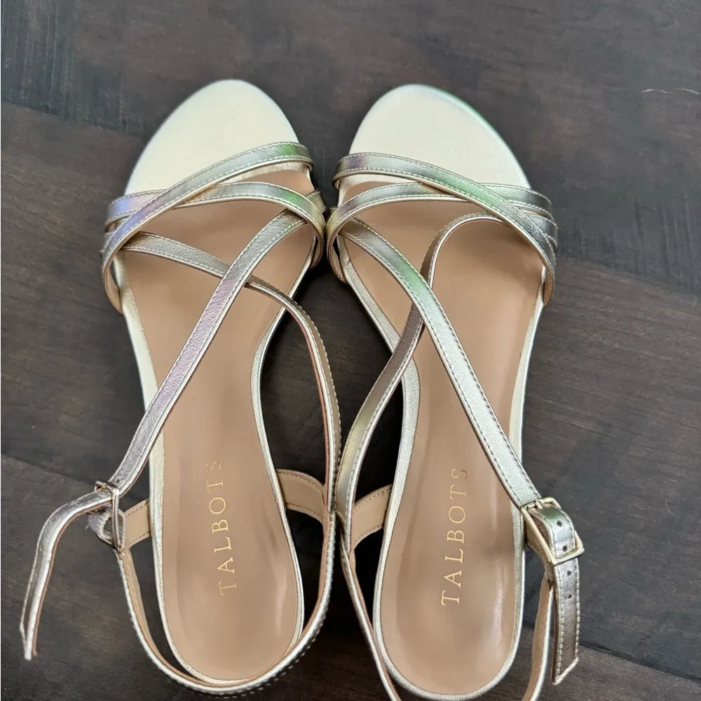 Talbots Gold Mini Heels - Image 12