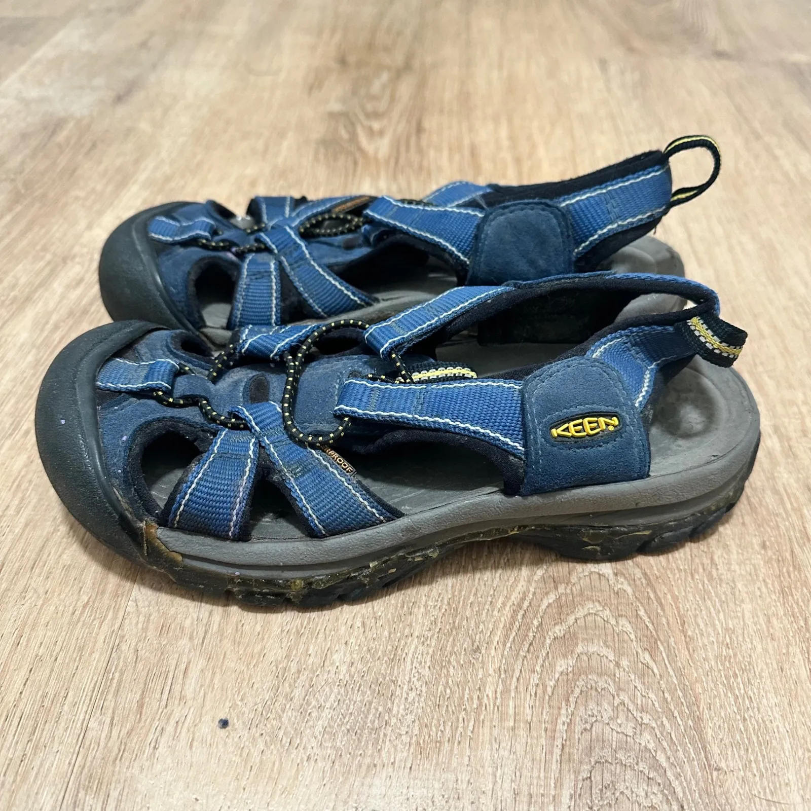 KEEN | Women's Blue Yellow Athletic Travel Outdoor Water Sandals, 6 - Image 3