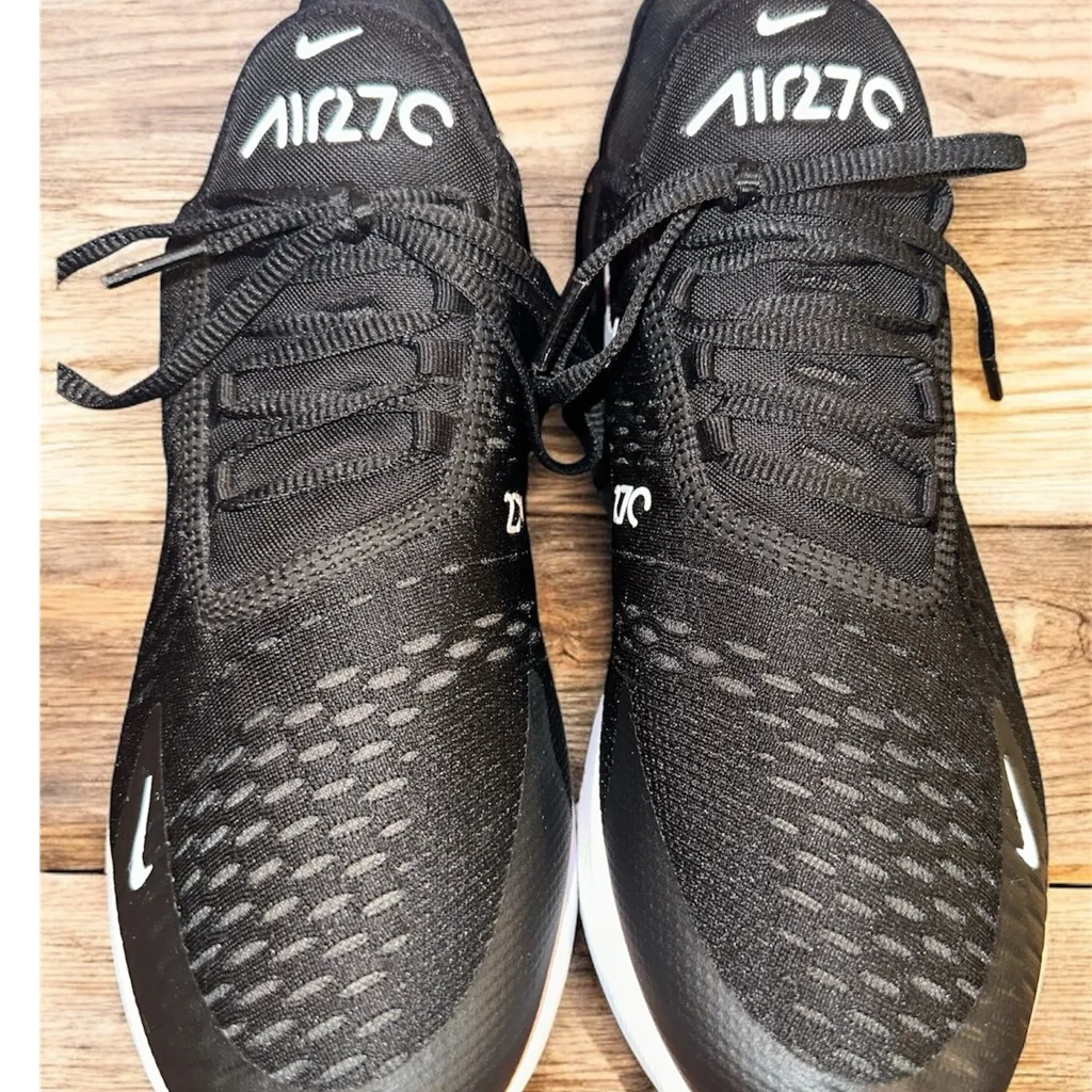 Nike Air Max 270 Black and White Sneakers - Image 4