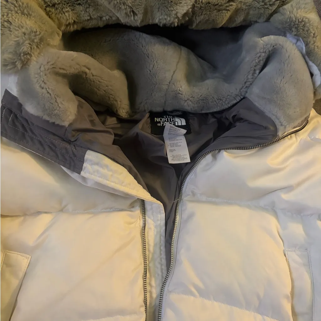 The North Face Women's Cream and Gray Puffer Jacket - Image 2