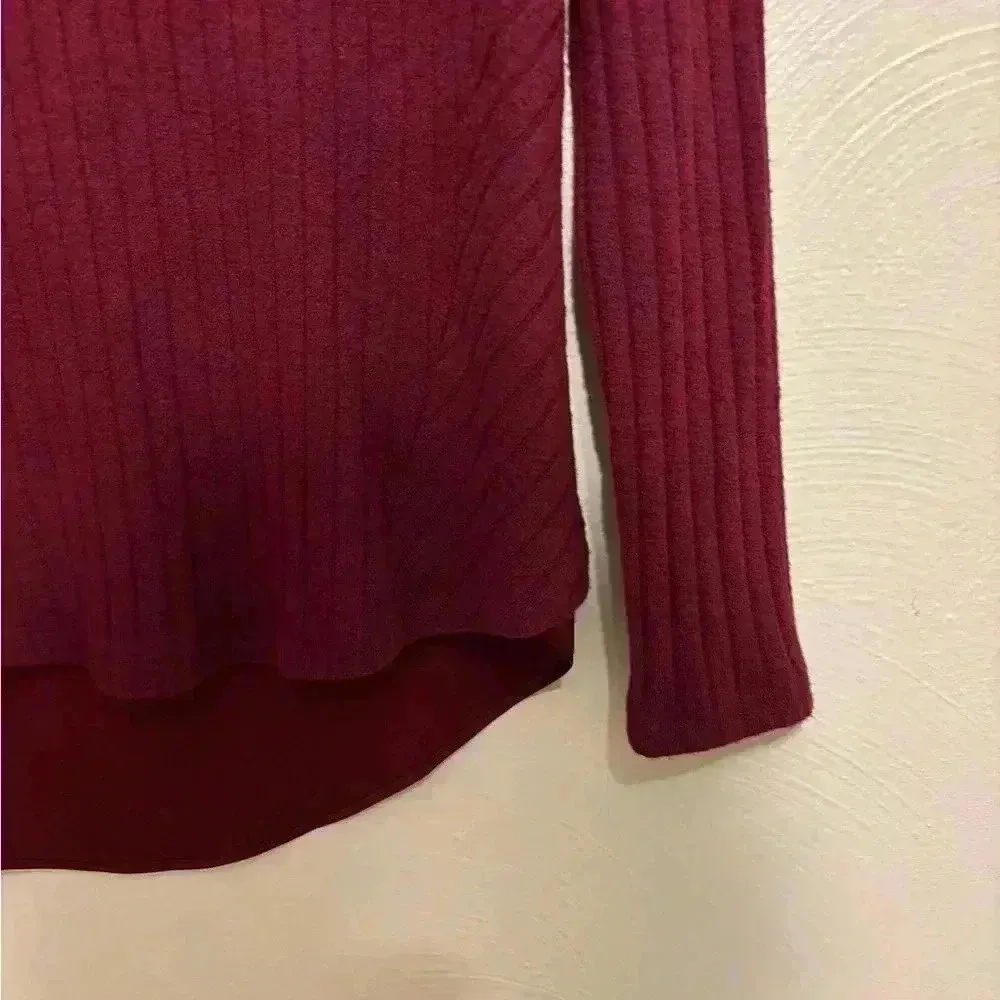 Women’s White House Black Market Sweater Size XS - Image 4