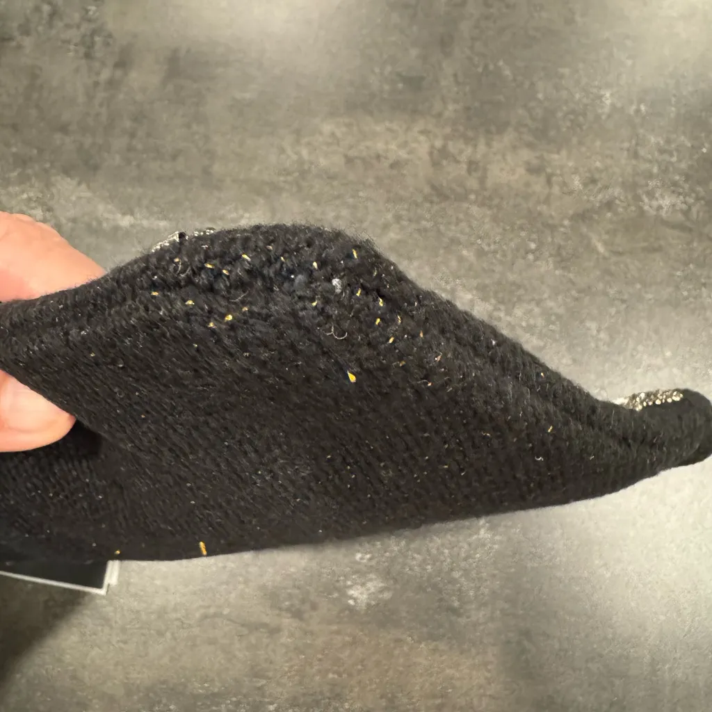 America and Beyond Black and Gold Floral Beaded Clutch - Image 6