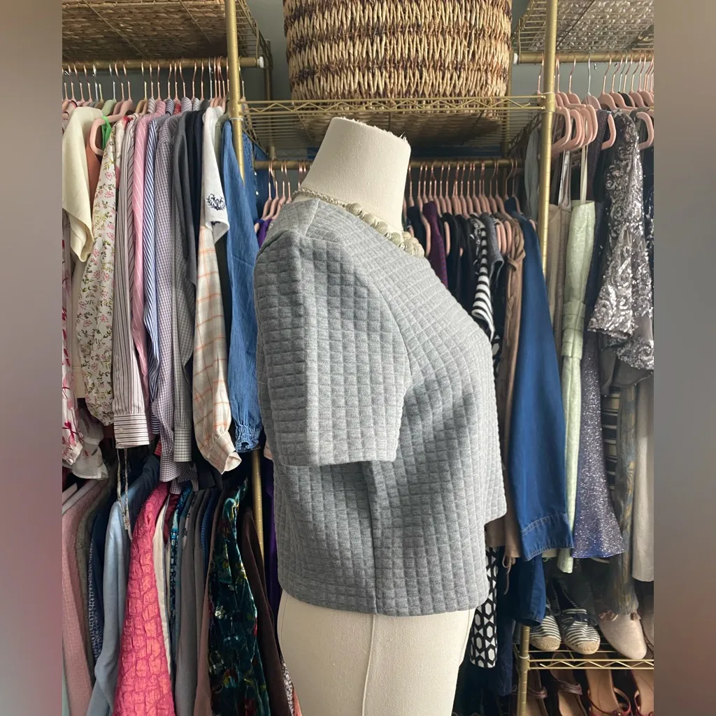 Chelsea & Violet Textured Short Sleeve Top. - Image 2