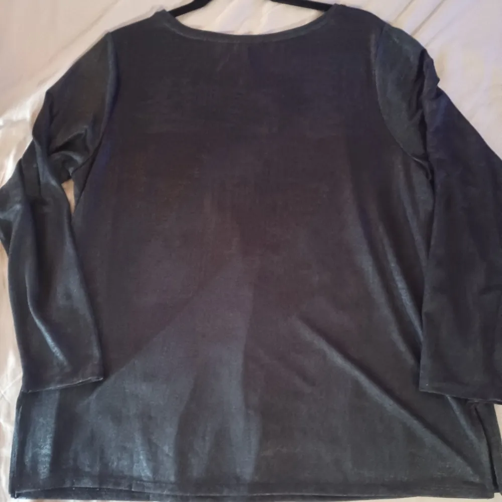 Westport 1962 womens 1X snazzy black top metallic shine - Image 5