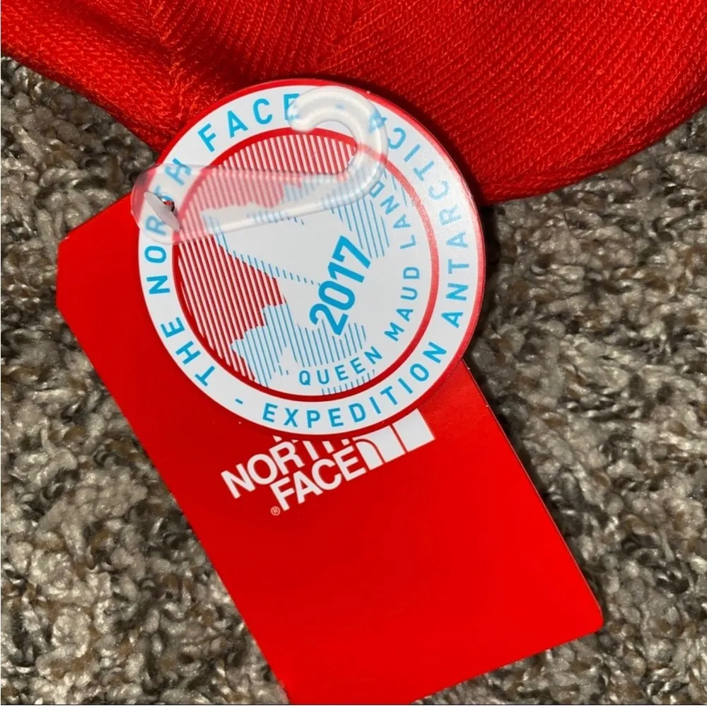 The North Face Red Expedition Beanie One Size Unisex - Image 5